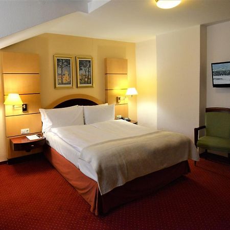 Hotel Am Kochbrunnen Wiesbaden Eksteriør bilde