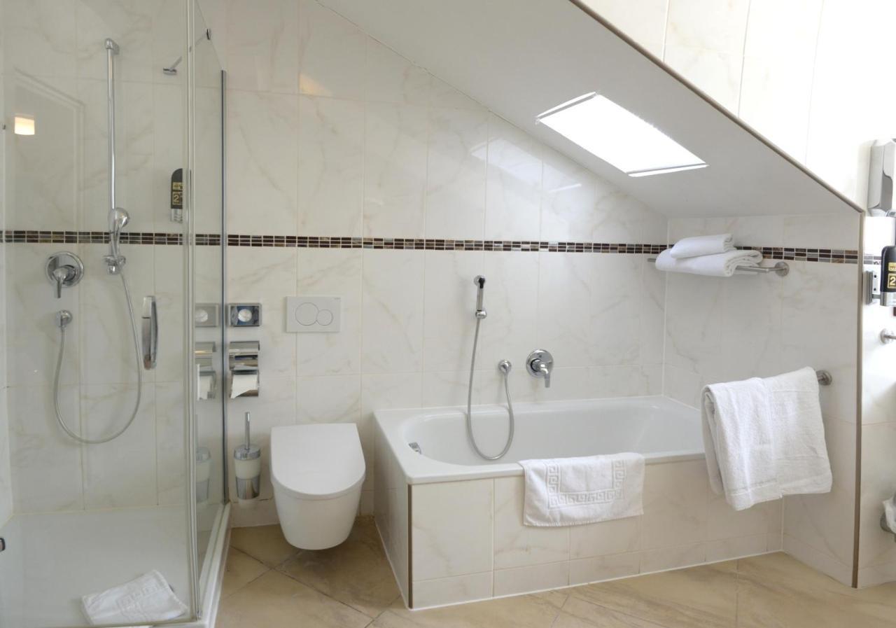 Hotel Am Kochbrunnen Wiesbaden Eksteriør bilde