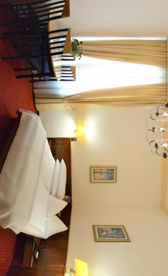 Hotel Am Kochbrunnen Wiesbaden Eksteriør bilde